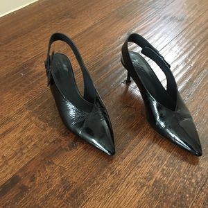 Mercedes Castillo Slingback pumps